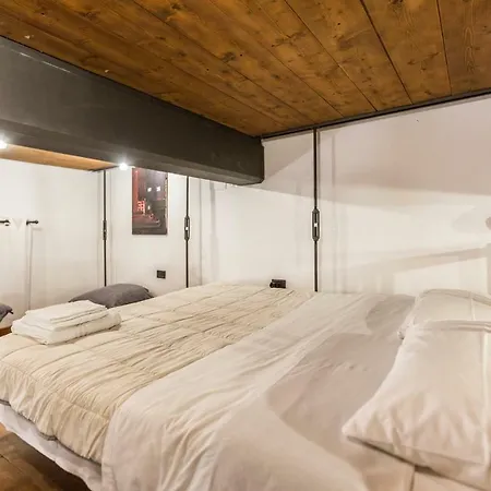 Boheme - The Place Apartment *